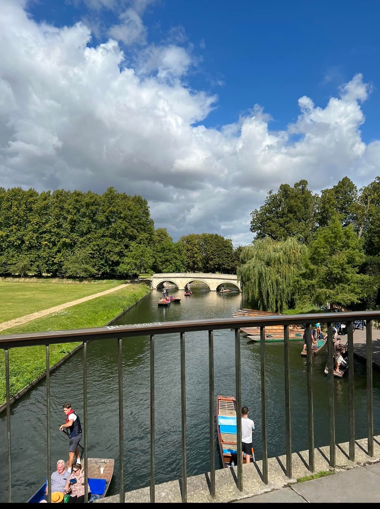 Đại học Cambridge  05:05am of 31 Aug 23