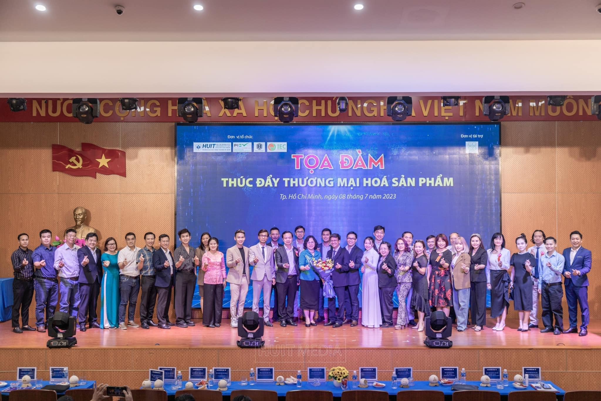 Ngày hội Khởi nghiệp đổi mới sáng tạo quốc gia - TECHFEST VIETNAM (Technology Festival)