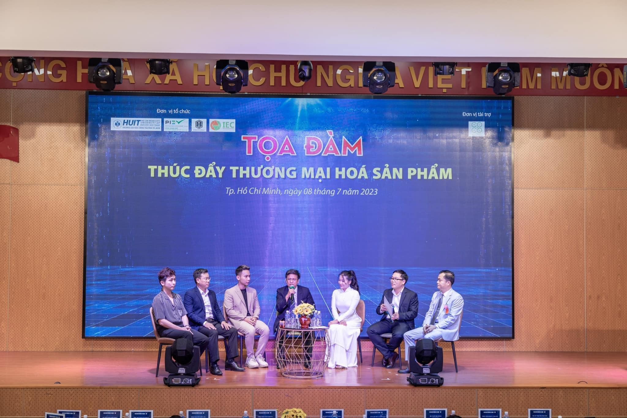 Ngày hội Khởi nghiệp đổi mới sáng tạo quốc gia - TECHFEST VIETNAM (Technology Festival)