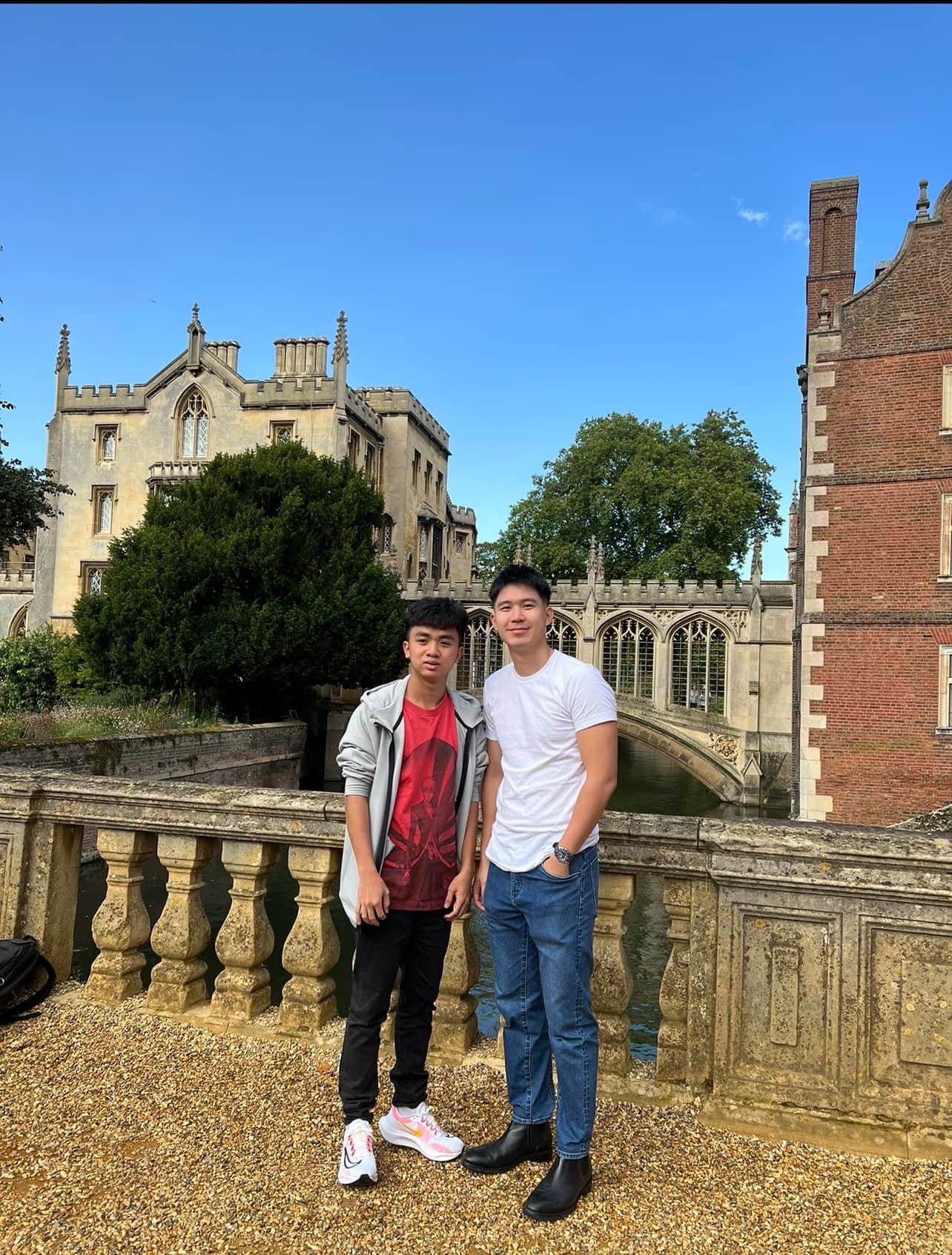 Đại học Cambridge  05:05am of 31 Aug 23