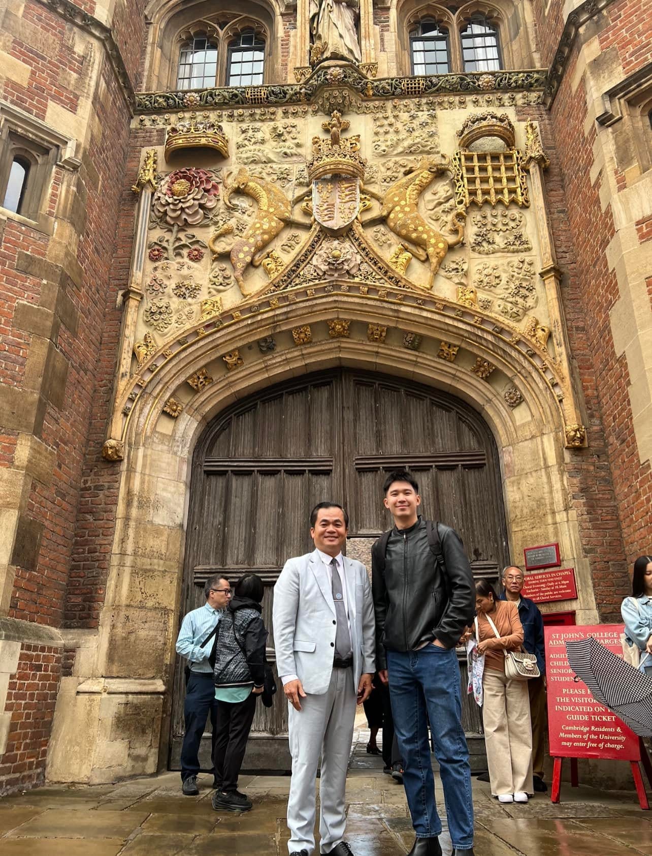 Đại học Cambridge  05:05am of 31 Aug 23