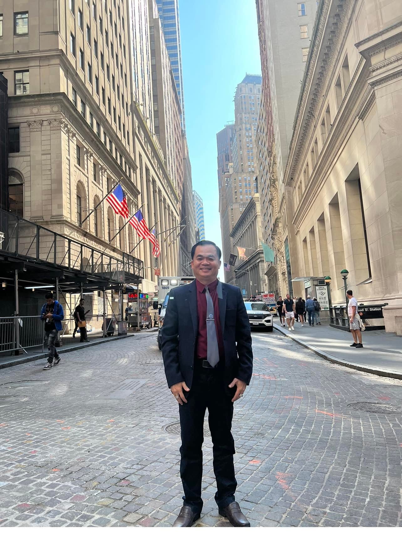 NYSE, Nasdaq 10:00am of 02 Oct 2023